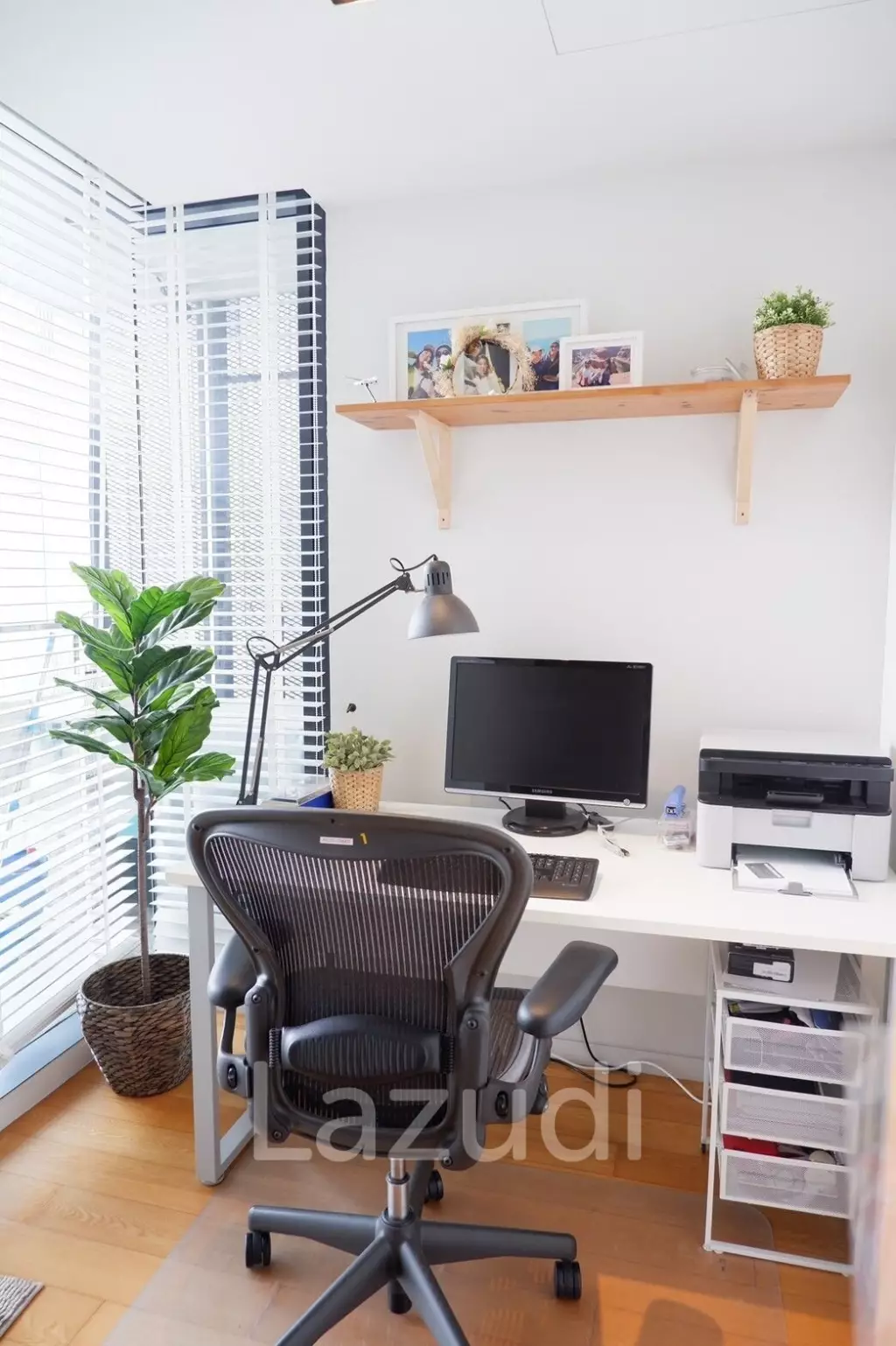 2 Bed 2 Bath 94 SQ.M The Met Condominium