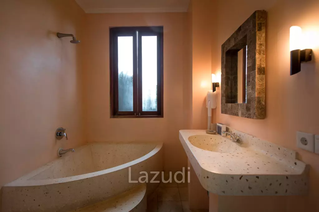 3 Star Hotel with Pool, Restaurant, Spa, and Yoga Space – 3 Minutes from Echo Beach, Canggu