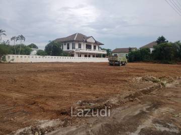 1,320 Sqm Land in Pak Nam Pran For Sale