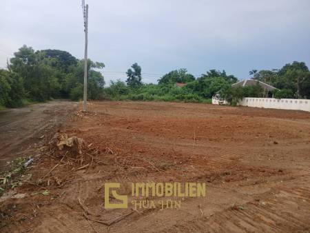 1,320 Sqm Land in Pak Nam Pran For Sale