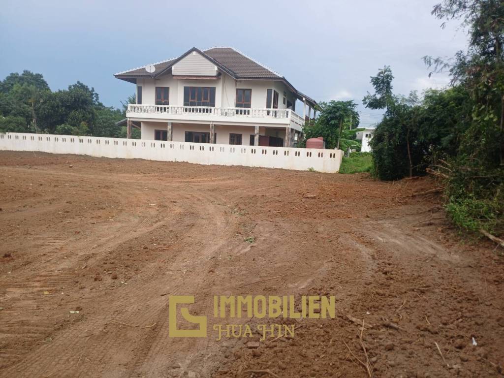 1,320 Sqm Land in Pak Nam Pran For Sale