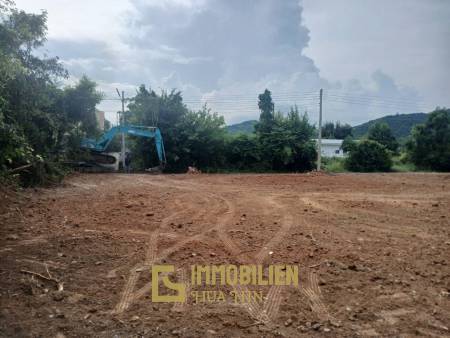 1,320 Sqm Land in Pak Nam Pran For Sale