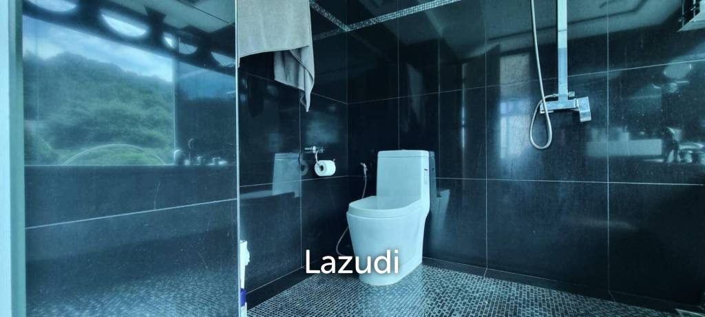 2 Bedrooms 3 Bathrooms 114 SQ.M. Park Royal  2