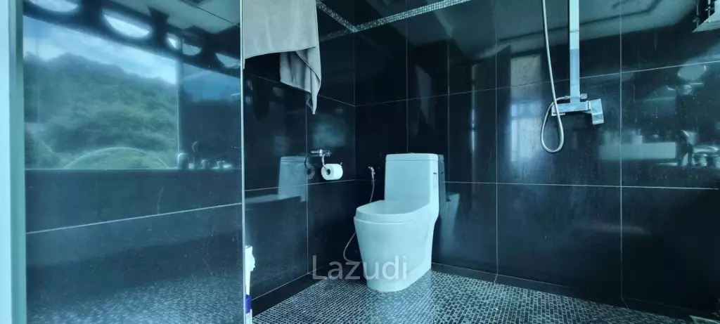 2 Bedrooms 3 Bathrooms 114 SQ.M. Park Royal  2