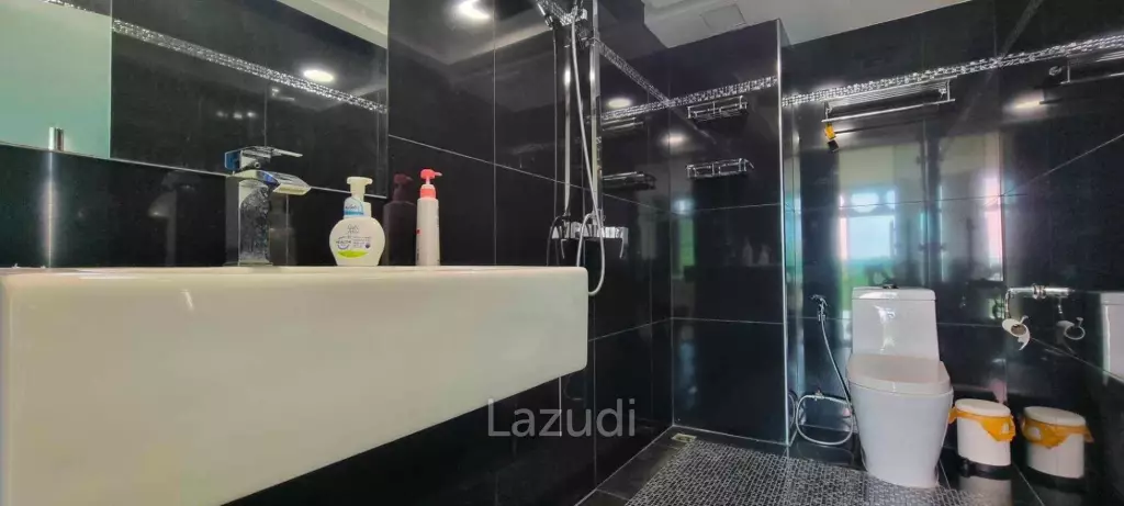 2 Bedrooms 3 Bathrooms 114 SQ.M. Park Royal  2