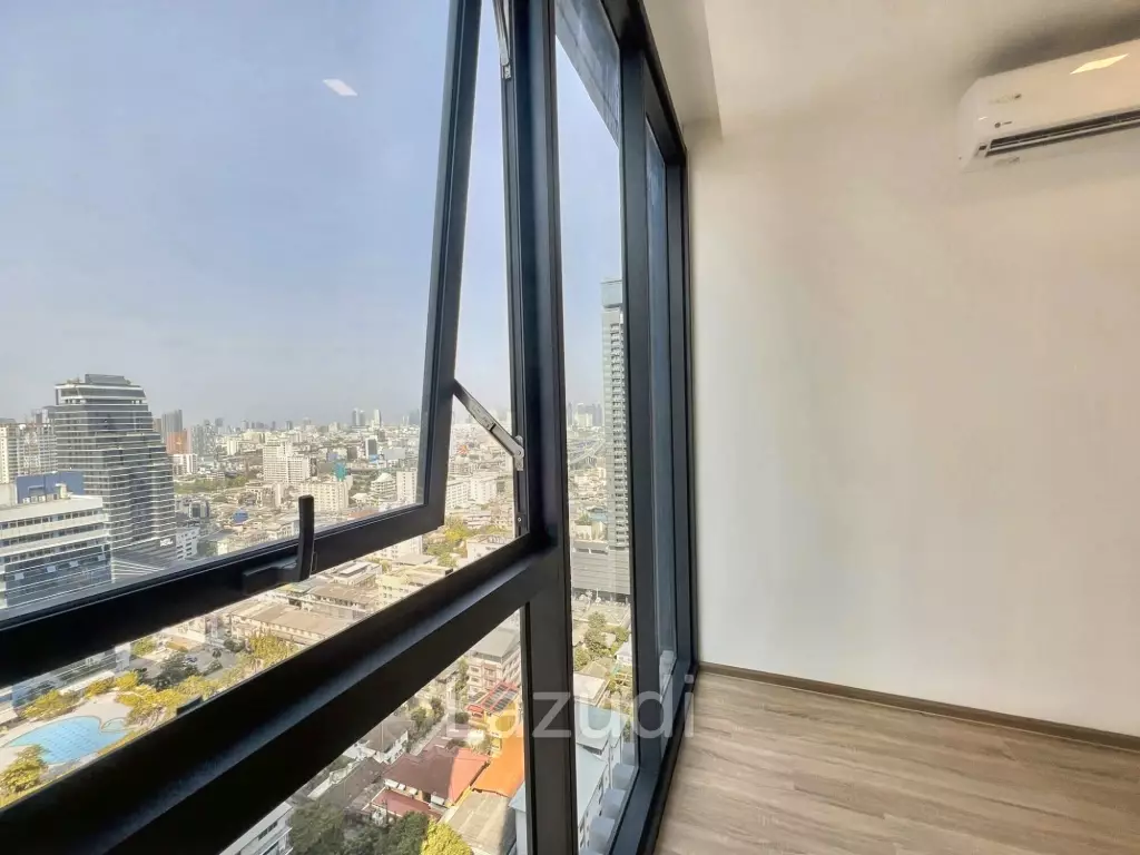 1 Bedroom 1 Bathroom 34 SQ.M XT Phayathai
