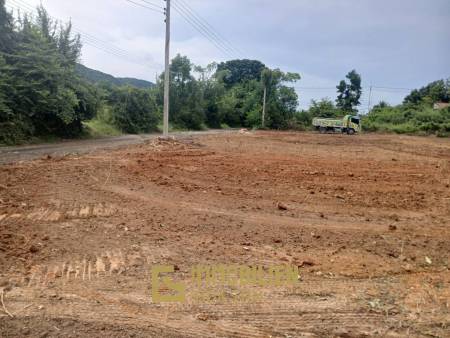 1,320 Sqm Land in Pak Nam Pran For Sale