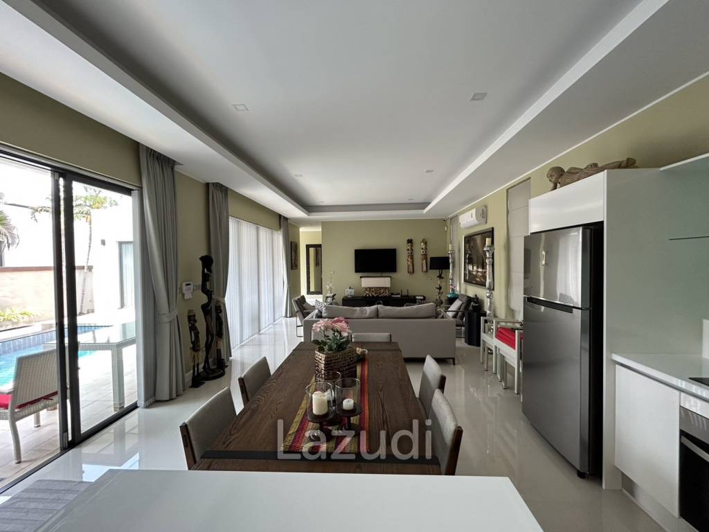 3 Beds 4 Baths 200 SQ.M. Palm Lakeside Villas
