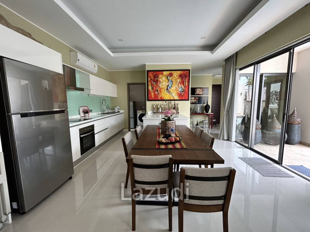 3 Beds 4 Baths 200 SQ.M. Palm Lakeside Villas