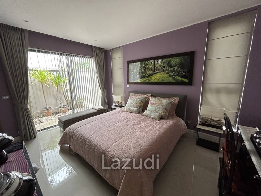 3 Beds 4 Baths 200 SQ.M. Palm Lakeside Villas