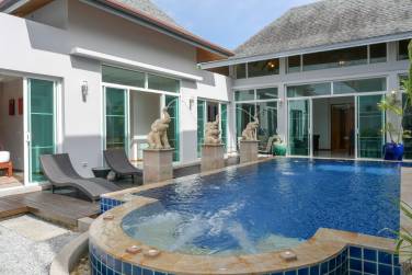 Bali Style 5-Bedroom Villa for Rent In Rawai