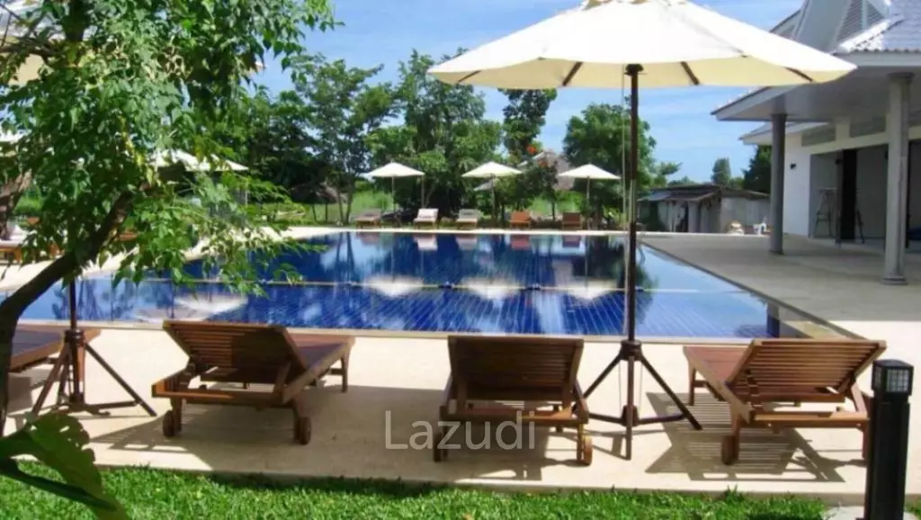 1 Bed 1 Bath Condo 53 SQM For Sale at Hua Hin Condotel and Resort Taweeporn