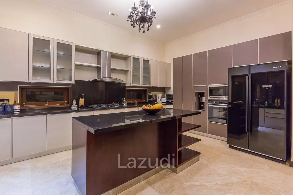 Exclusive 4-Bedroom Villa with Stunning Ocean View in Jimbaran