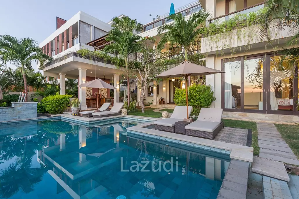 Exclusive 4-Bedroom Villa with Stunning Ocean View in Jimbaran