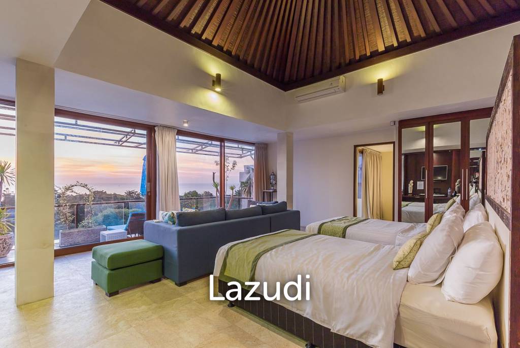 Exclusive 4-Bedroom Villa with Stunning Ocean View in Jimbaran