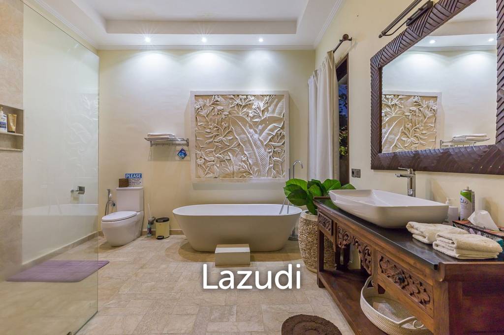 Exclusive 4-Bedroom Villa with Stunning Ocean View in Jimbaran