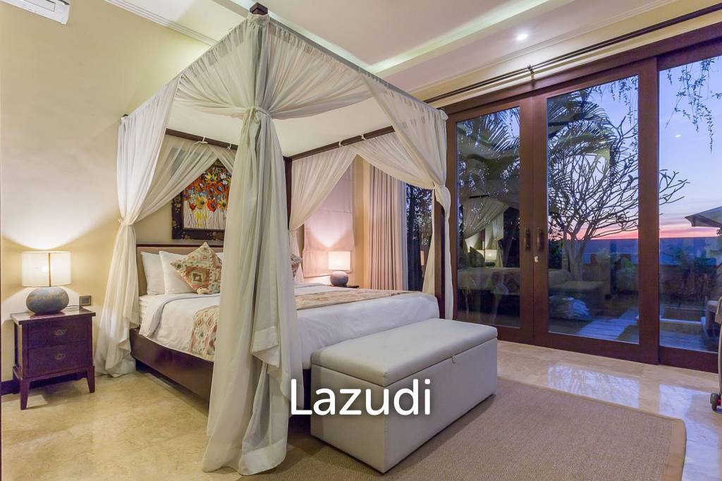 Exclusive 4-Bedroom Villa with Stunning Ocean View in Jimbaran