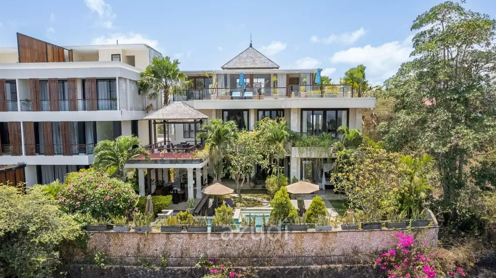 Exclusive 4-Bedroom Villa with Stunning Ocean View in Jimbaran