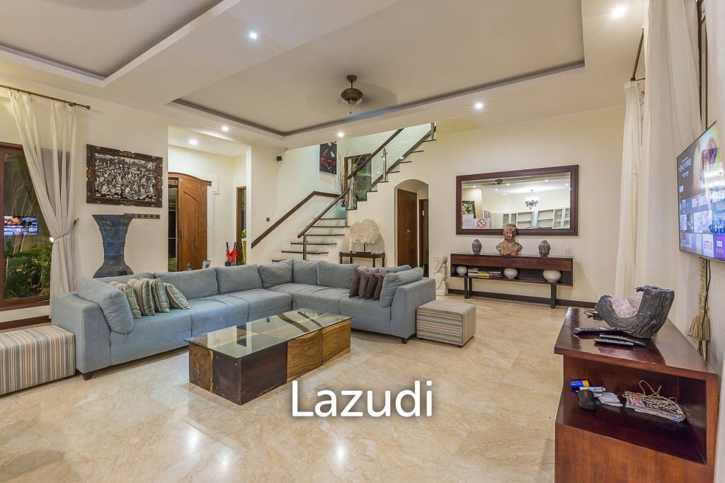 Exclusive 4-Bedroom Villa with Stunning Ocean View in Jimbaran