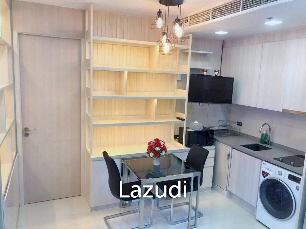 1 Bed 1 Bath 44 SQ.M. M Phayathai Condo