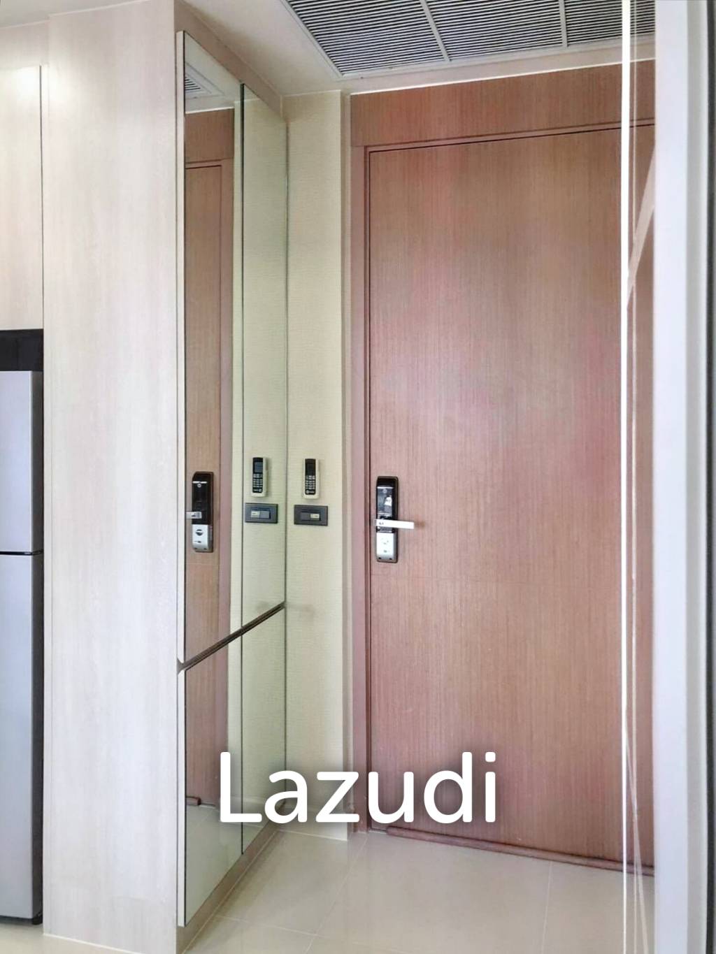 1 Bed 1 Bath 44 SQ.M. M Phayathai Condo