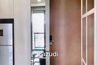 1 Bed 1 Bath 44 SQ.M. M Phayathai Condo