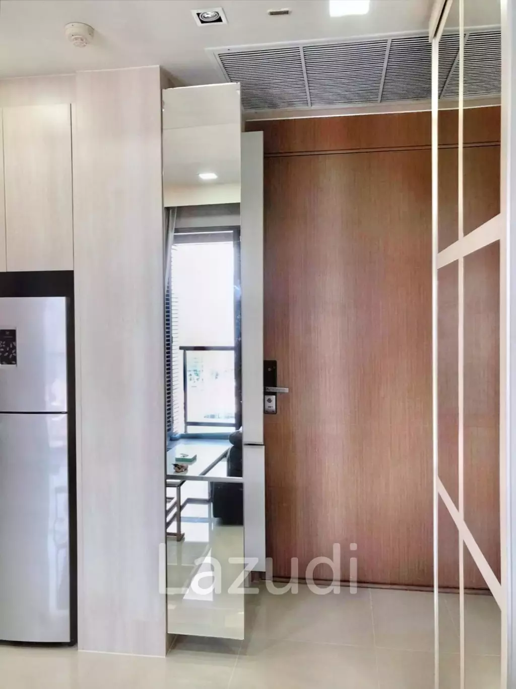 1 Bed 1 Bath 44 SQ.M. M Phayathai Condo