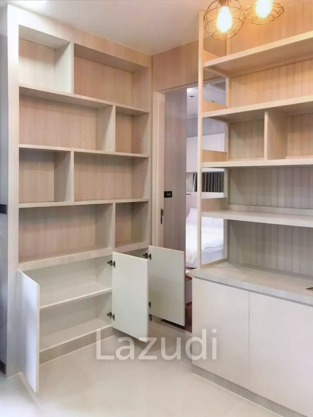 1 Bed 1 Bath 44 SQ.M. M Phayathai Condo