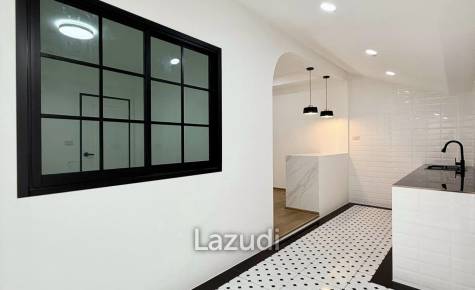 Renovated 2-Bedroom Townhouse For Sale In Kathu