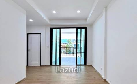 Renovated 2-Bedroom Townhouse For Sale In Kathu