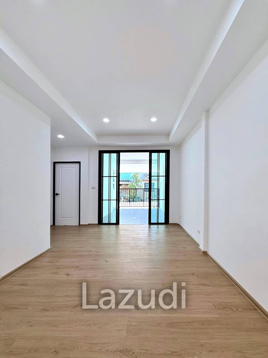 Renovated 2-Bedroom Townhouse For Sale In Kathu