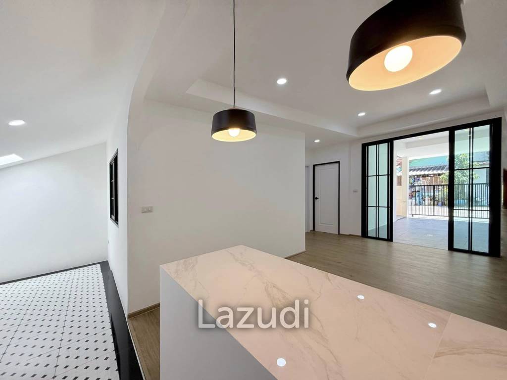 Renovated 2-Bedroom Townhouse For Sale In Kathu