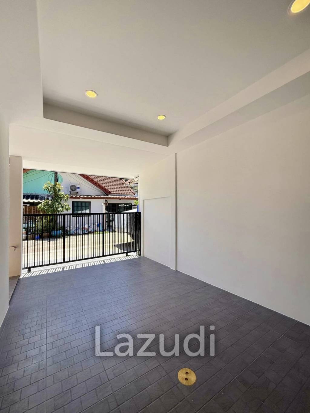 Renovated 2-Bedroom Townhouse For Sale In Kathu