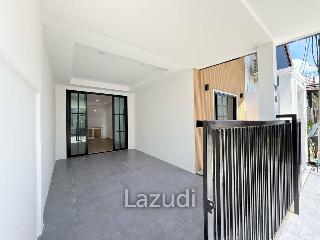 Renovated 2-Bedroom Townhouse For Sale In Kathu