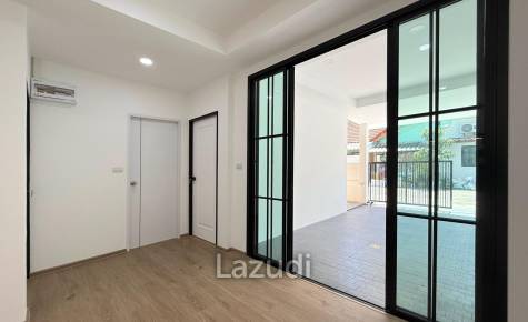 Renovated 2-Bedroom Townhouse For Sale In Kathu