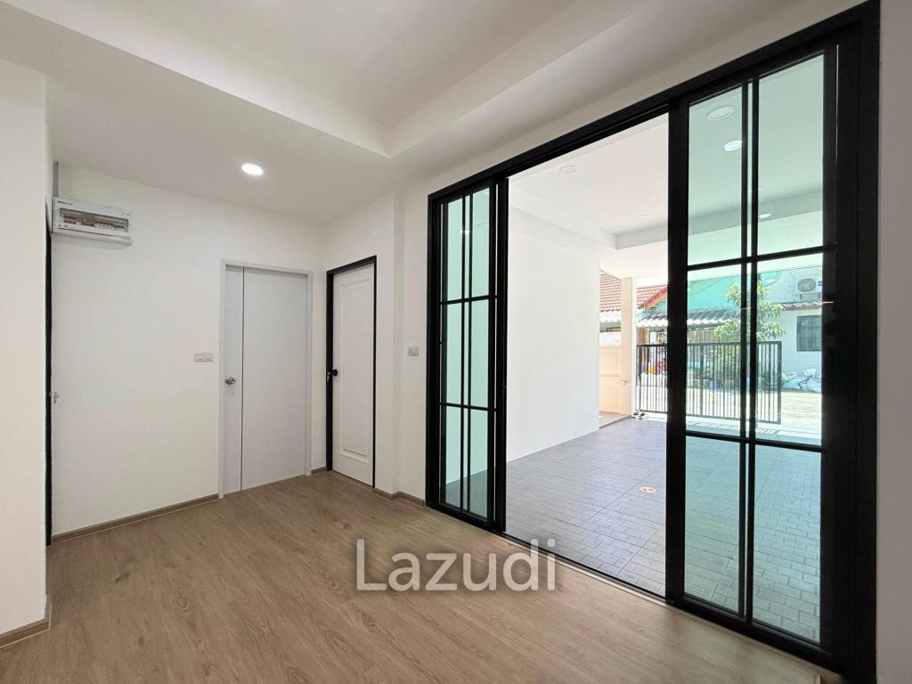 Renovated 2-Bedroom Townhouse For Sale In Kathu