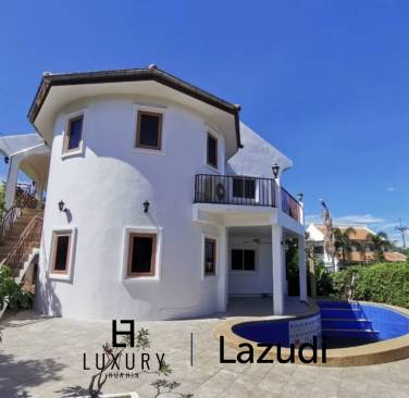 6 Bed 4 Bath Villa For Sale