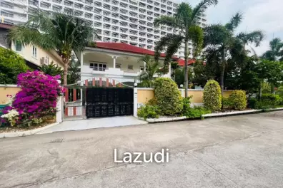 4 Bedrooms 4 Bathrooms 200 SQ.M. Royal Park Village