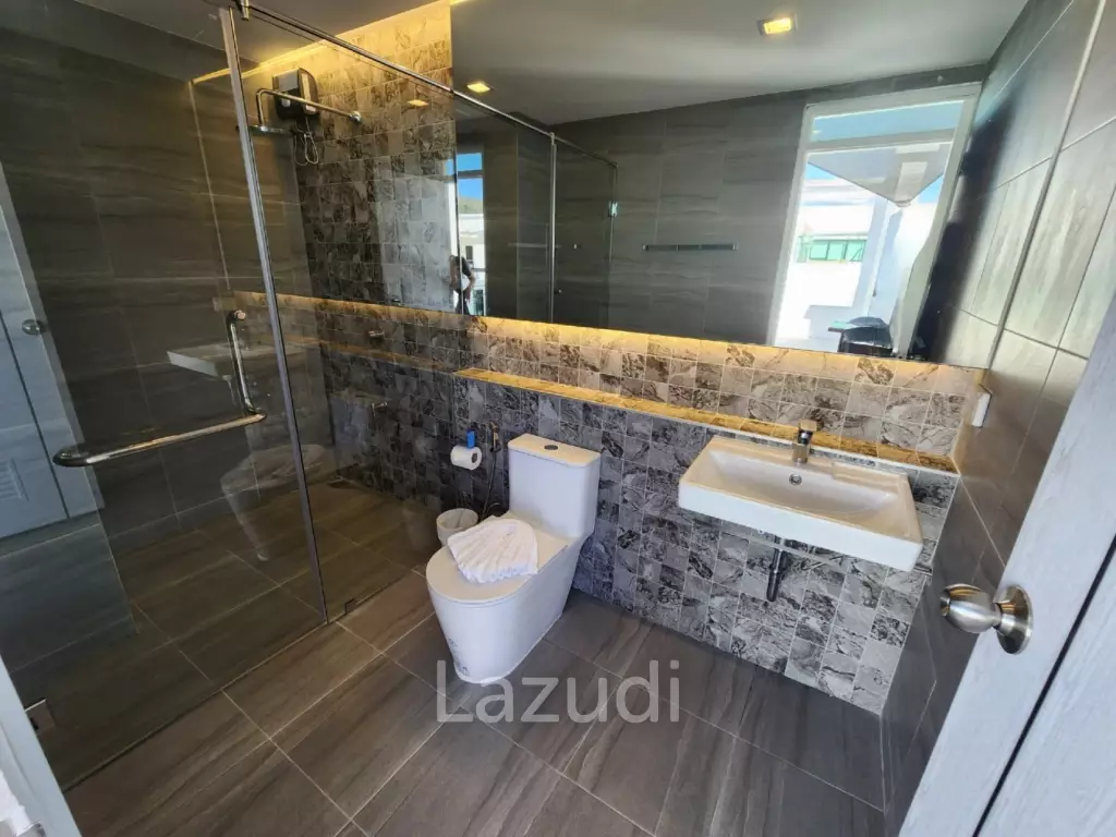 Ultra Luxury 3-Bedroom Condo with Rooftop Pool in Kamala Phuket