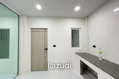 3-Bedroom Townhouse For Sale In Wichit, Phuket
