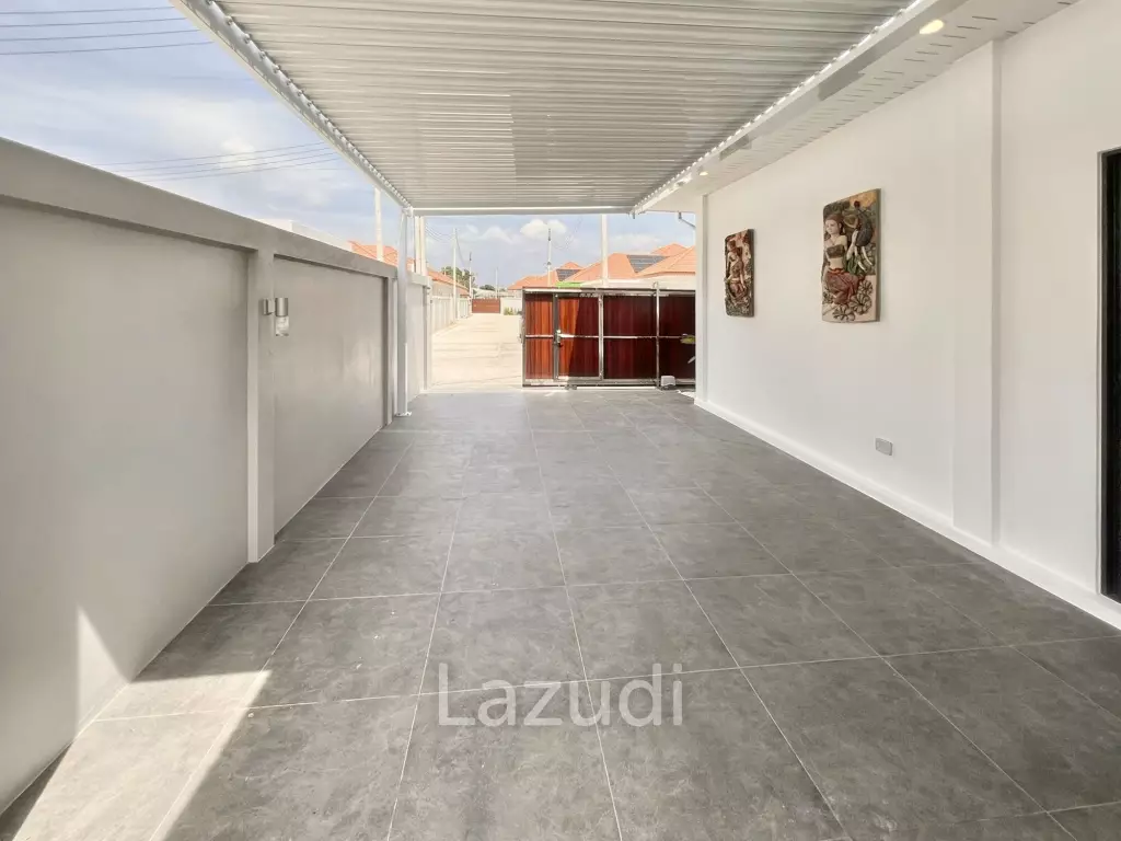 Mali: Brand New Pool Villa with Premium Upgrades/Solar Cells