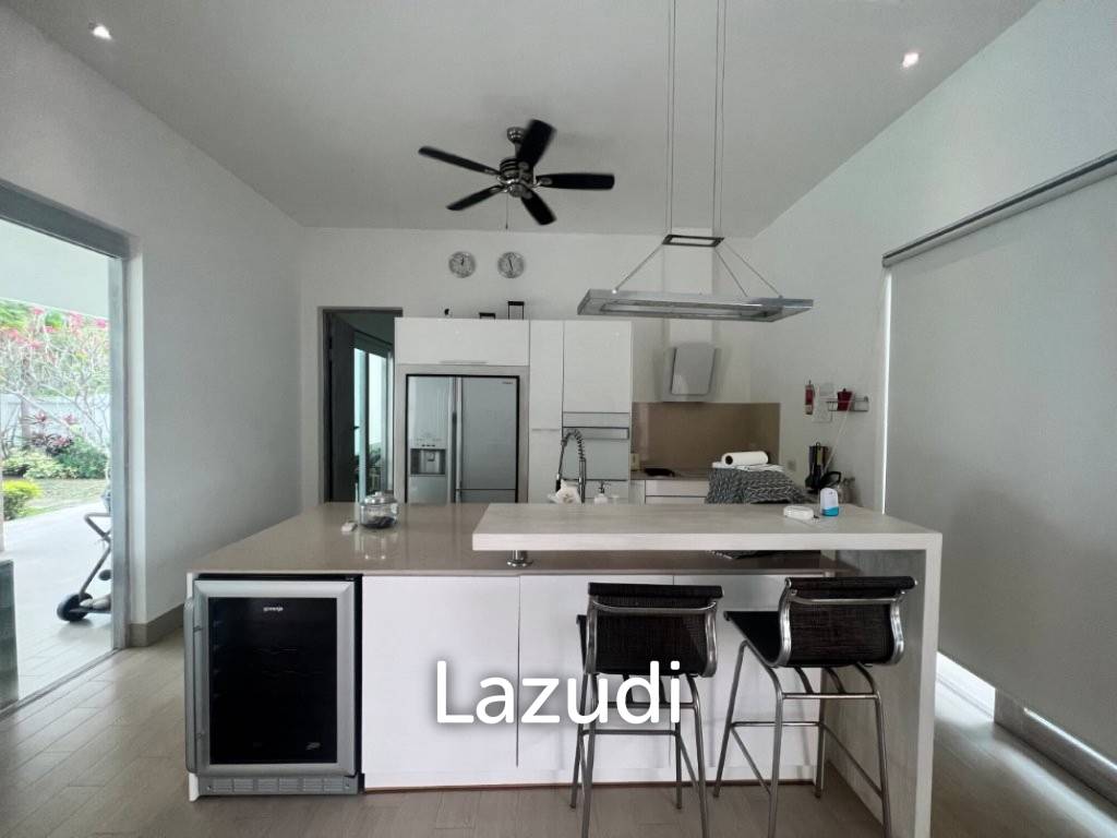 1,600 Sqm 3 Bed 3 Bath Villa For Sale