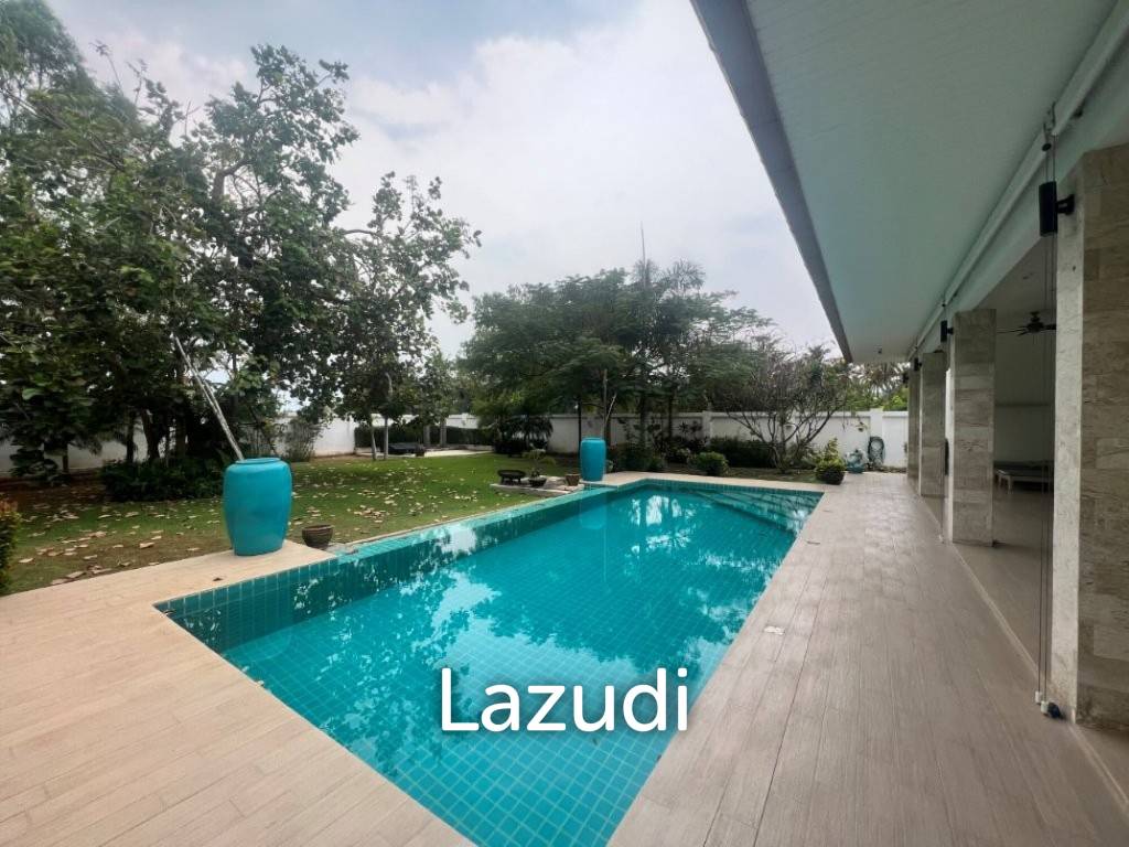 1,600 Sqm 3 Bed 3 Bath Villa For Sale