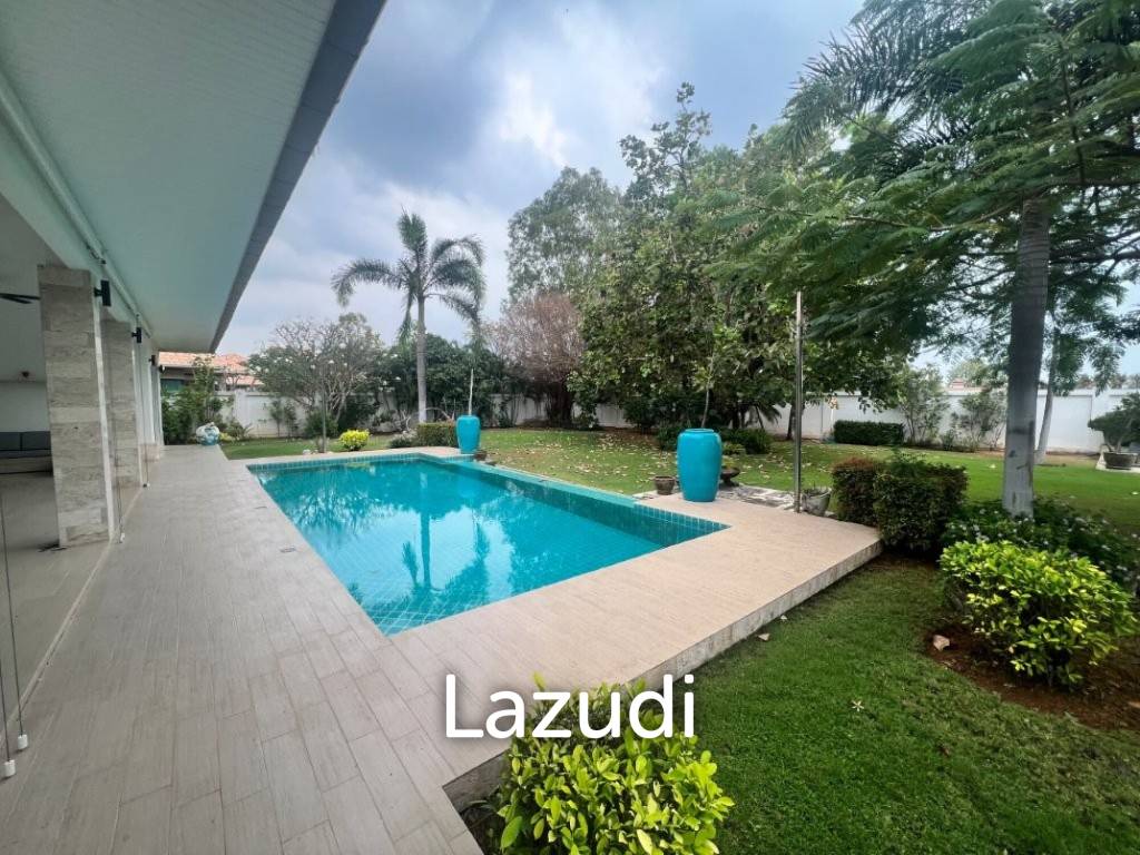 1,600 Sqm 3 Bed 3 Bath Villa For Sale