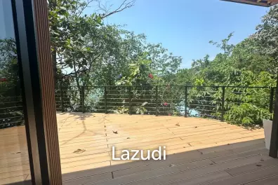 Exclusive Beachfront 2-Bedroom Villa Community pool in Ko Pha-ngan