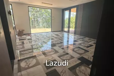 Exclusive Beachfront 2-Bedroom Villa Community pool in Ko Pha-ngan