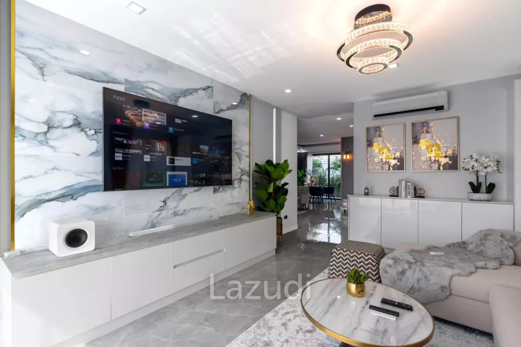 5 Beds 5 Baths 240 SQ.M. View Point Villa