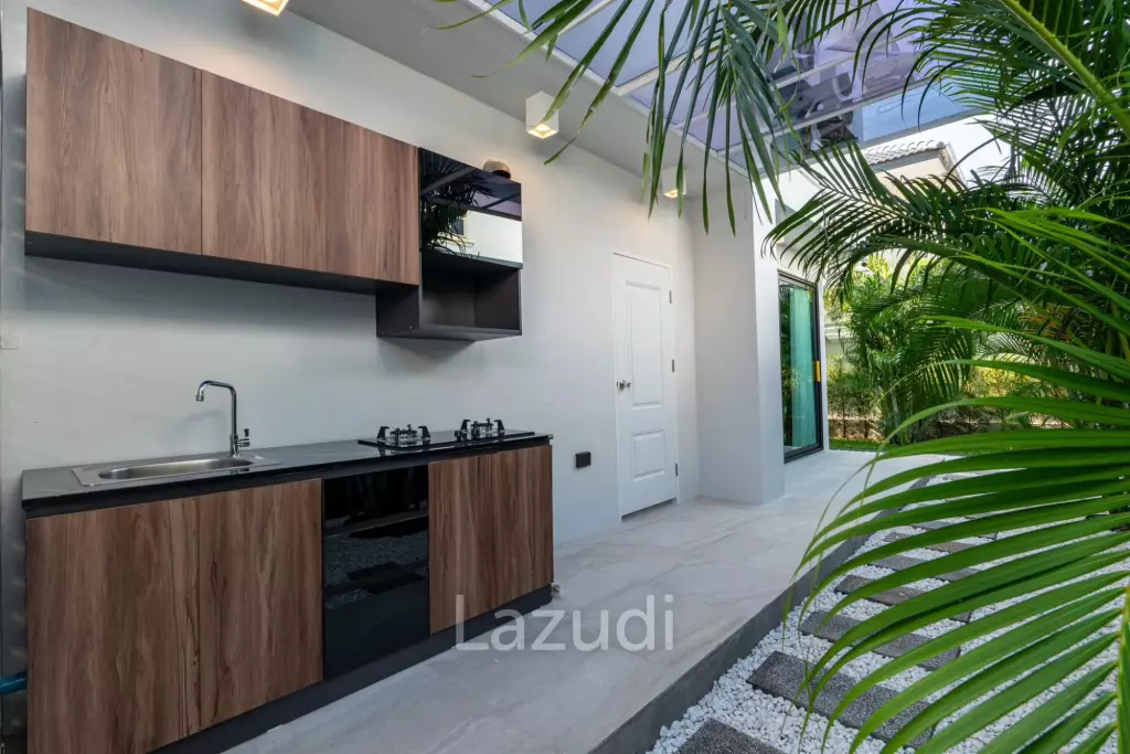 5 Beds 5 Baths 240 SQ.M. View Point Villa