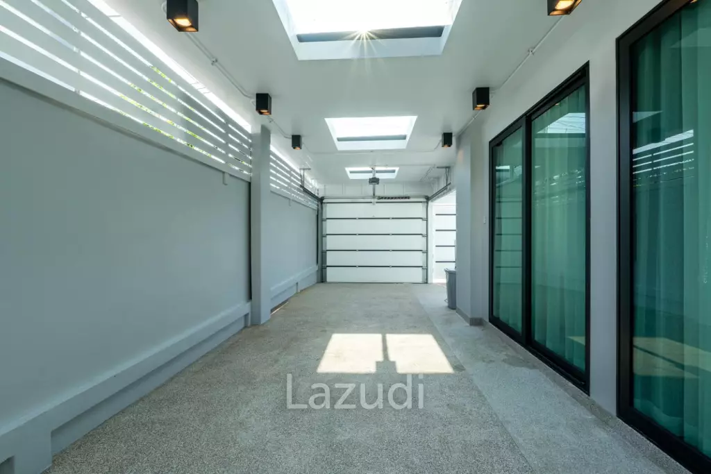 5 Beds 5 Baths 240 SQ.M. View Point Villa