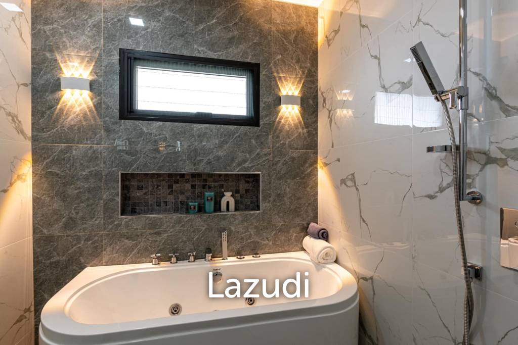 5 Beds 5 Baths 240 SQ.M. View Point Villa